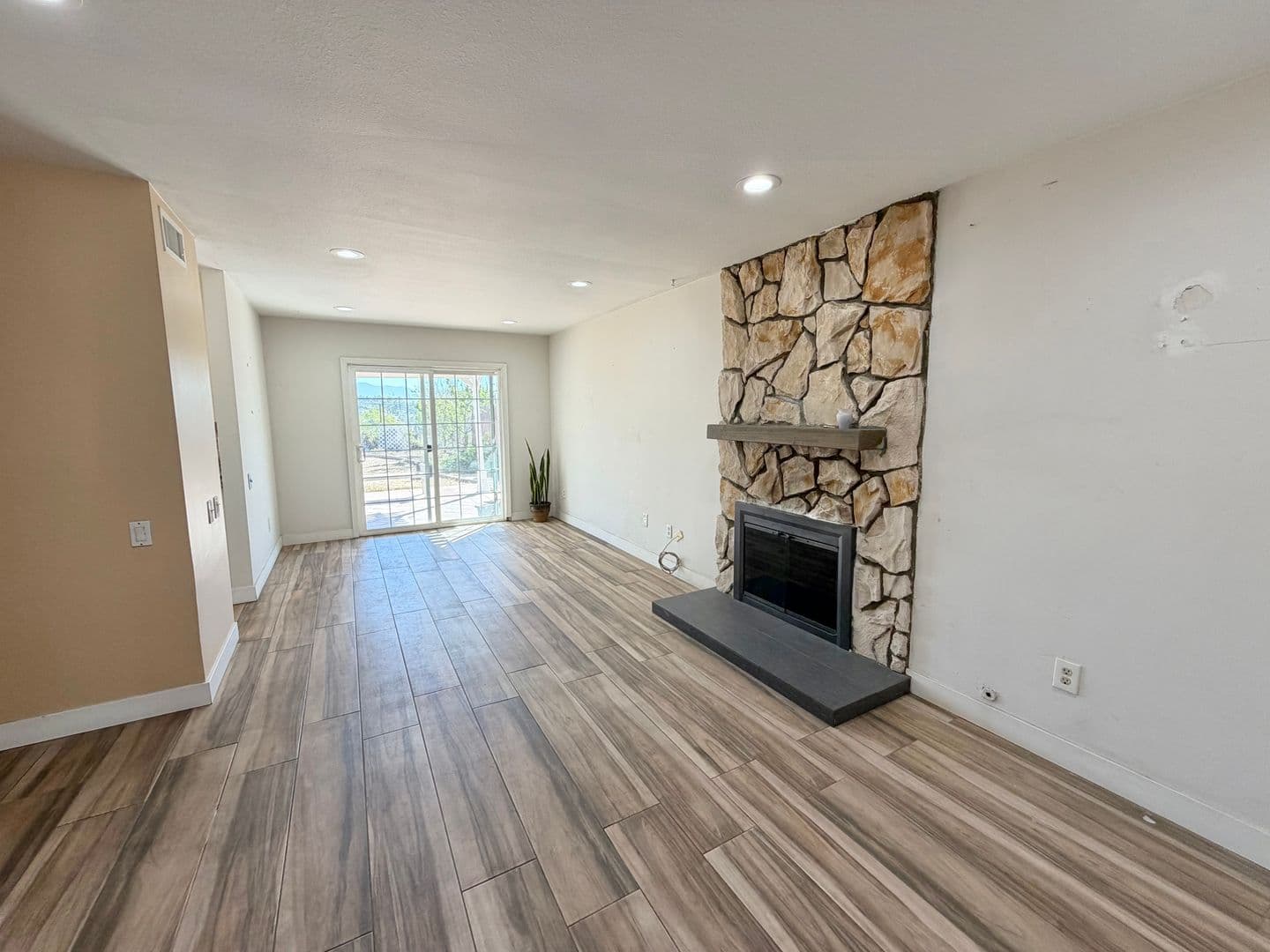 Chula Vista House: 1571 Max Ave
