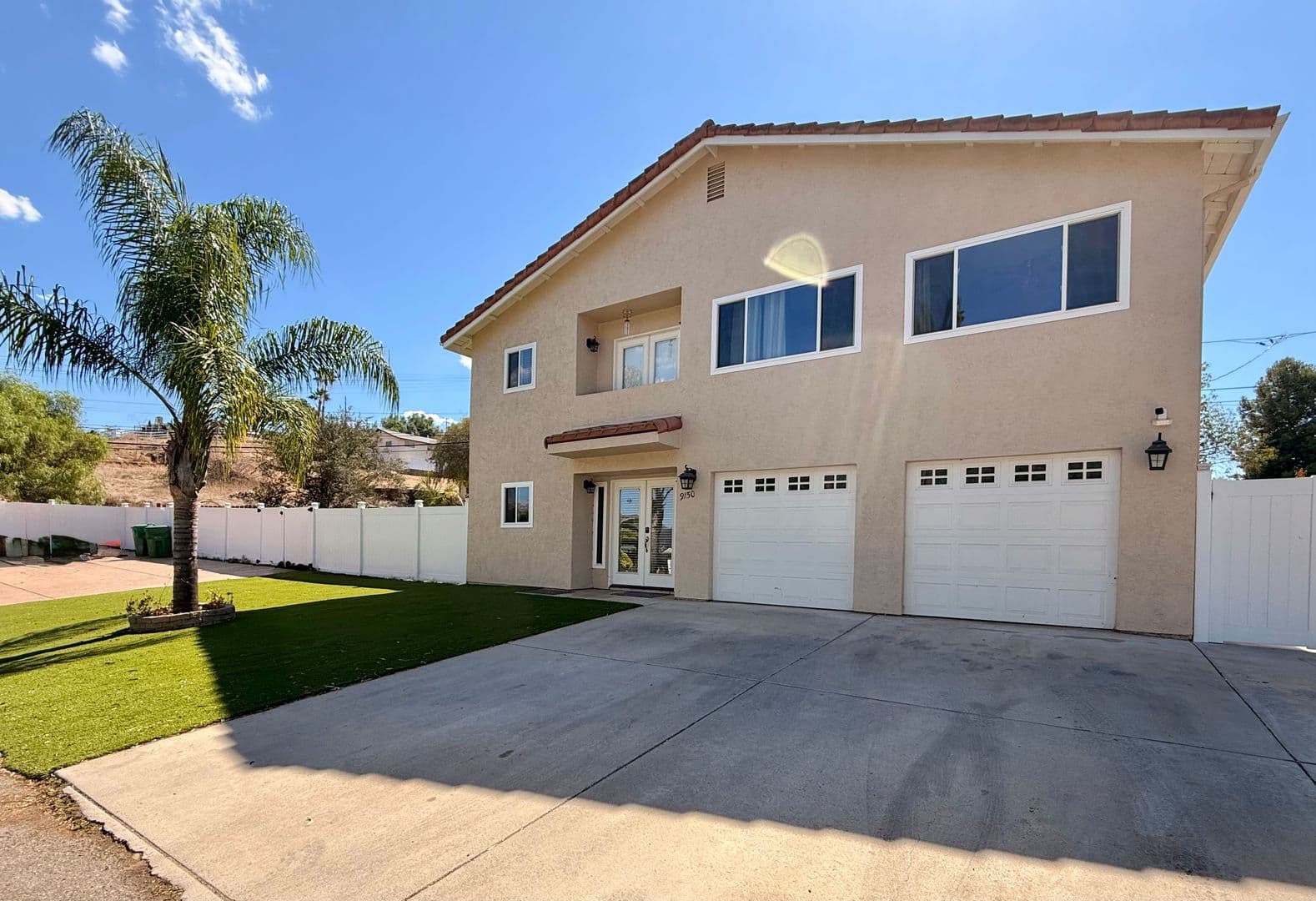 Lakeside House: 9150 Winter Gardens Blvd