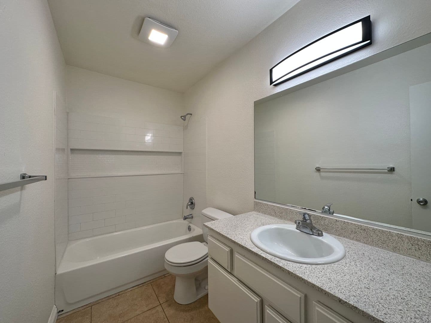 San Diego House: 7007 Pembridge Lane