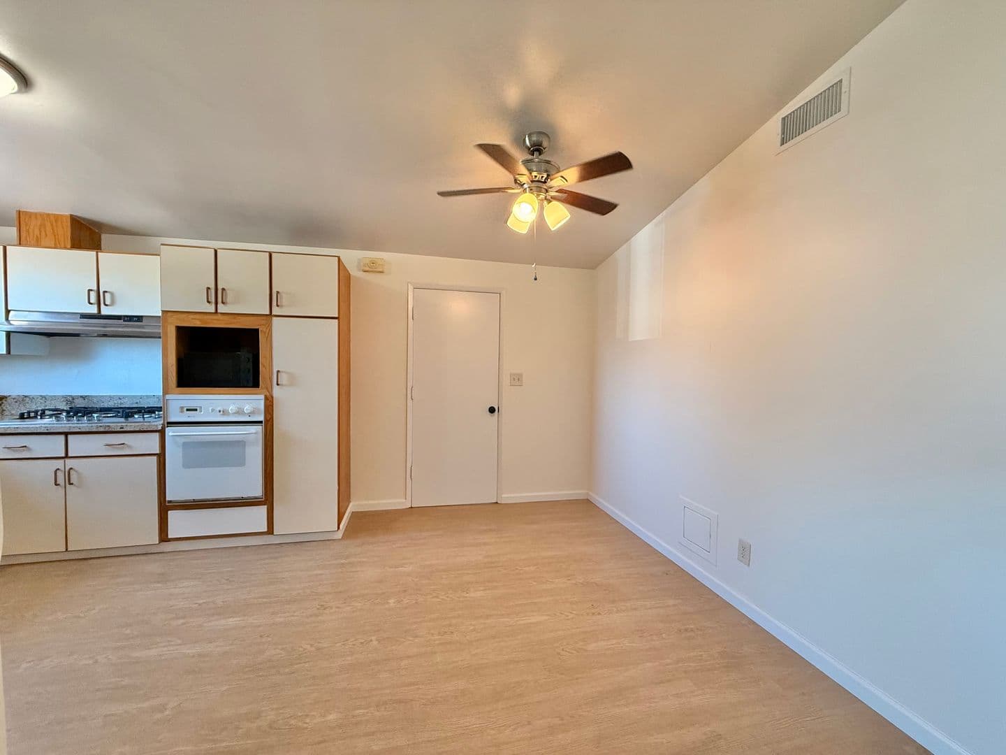 San Diego House: 3141 Admiral Ave
