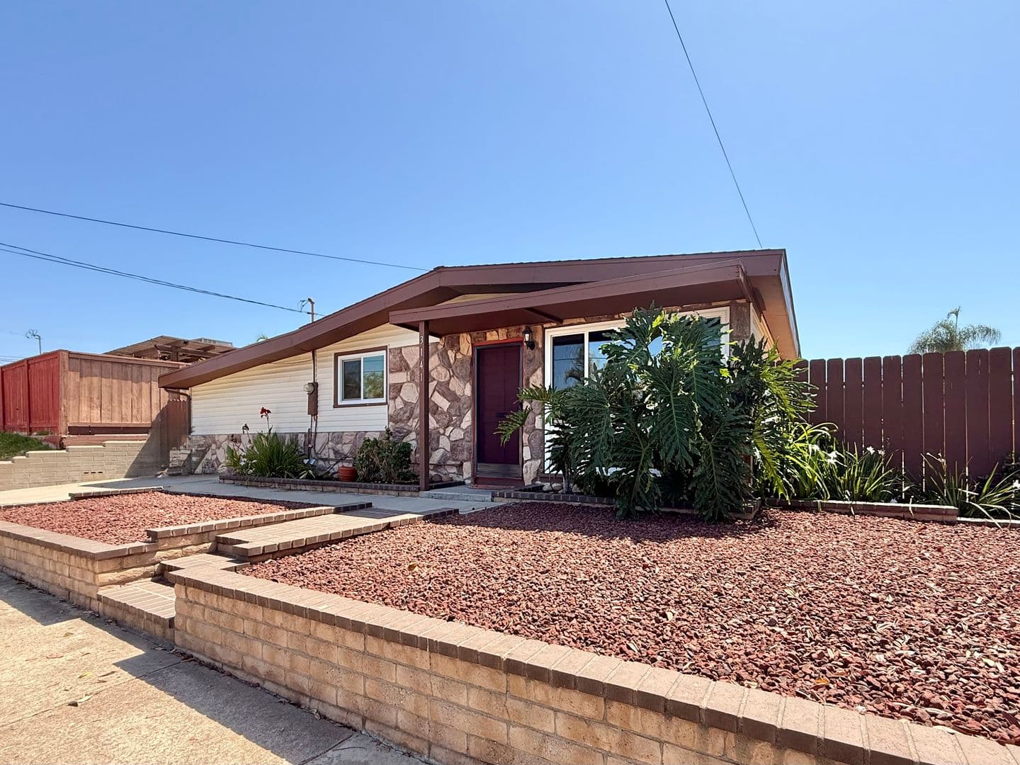 San Diego House: 3141 Admiral Ave