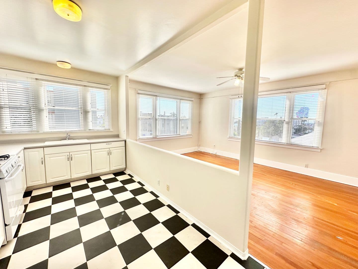 San Diego Apartment: 3002 - 3006 5th Avenue and 428 - 432 Quince Street