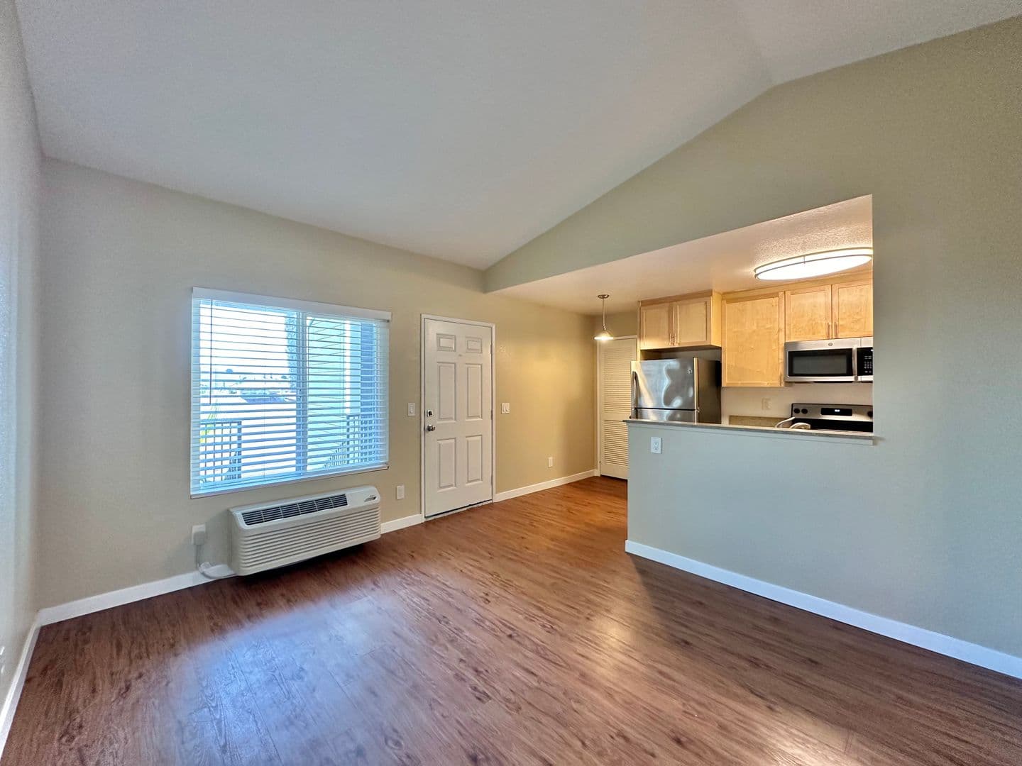 San Diego Apartment: 4447 49th Street