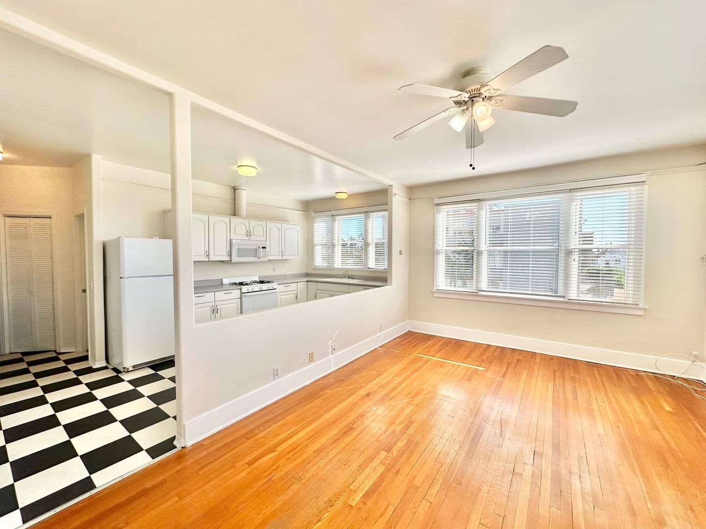 San Diego Apartment: 3002 - 3006 5th Avenue and 428 - 432 Quince Street