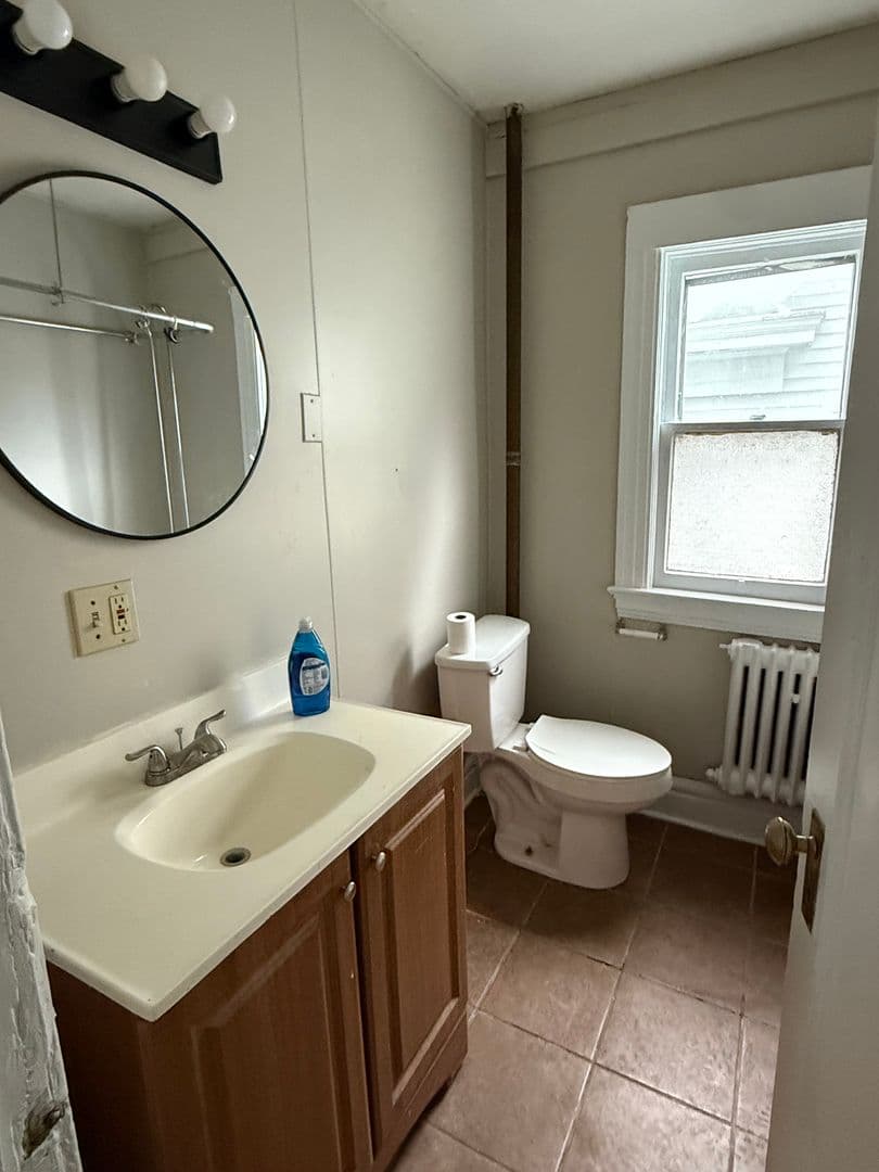 Rochester Apartment: 1132 Monroe Ave