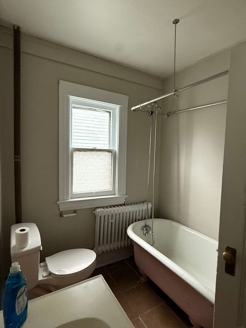 Rochester Apartment: 1132 Monroe Ave