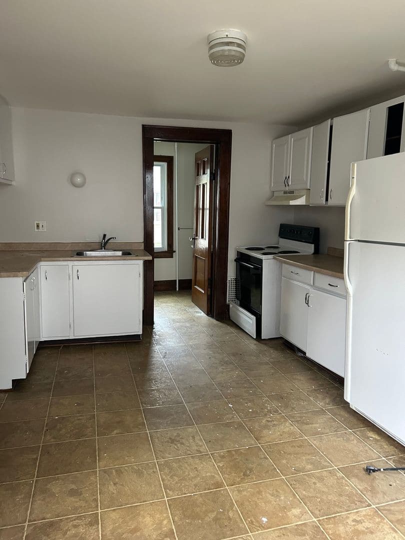 Rochester Apartment: 153 Atkinson St