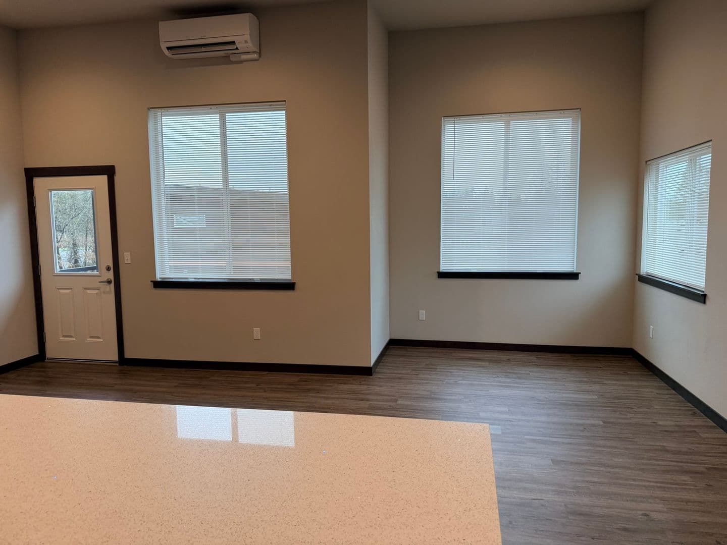 Granite Falls Apartment: 225 Penny Ave.
