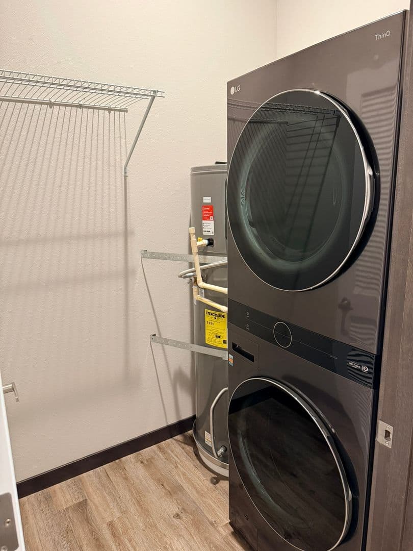 Granite Falls Apartment: 225 Penny Ave.