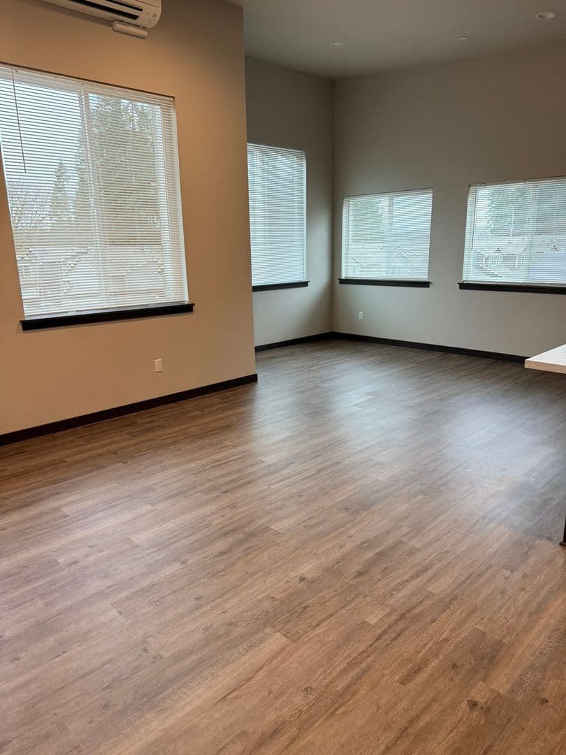 Granite Falls Apartment: 225 Penny Ave.