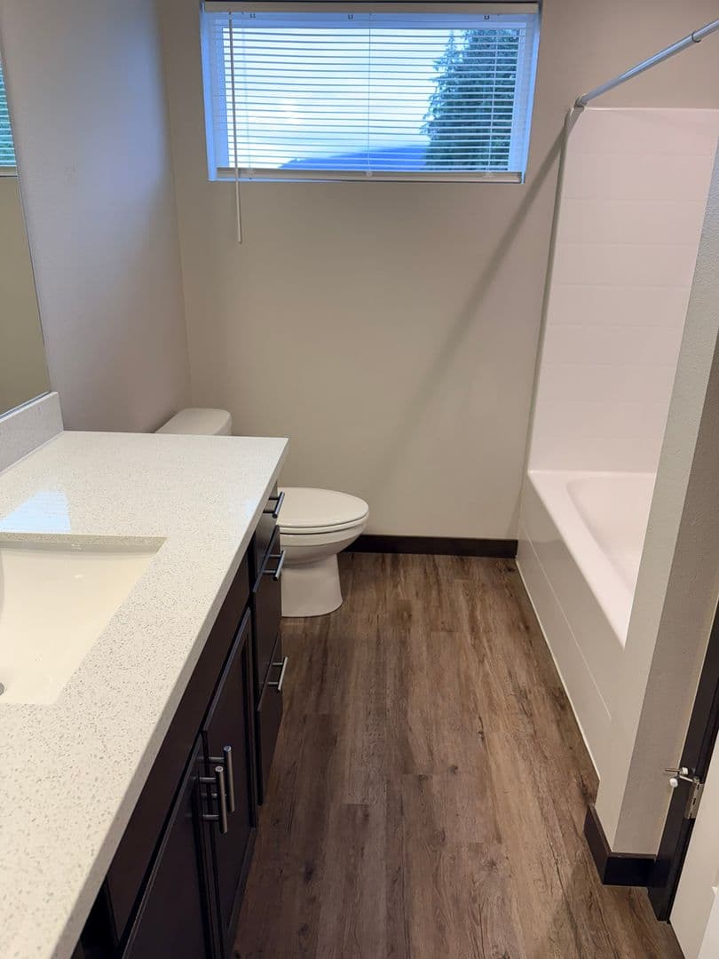 Granite Falls Apartment: 225 Penny Ave.