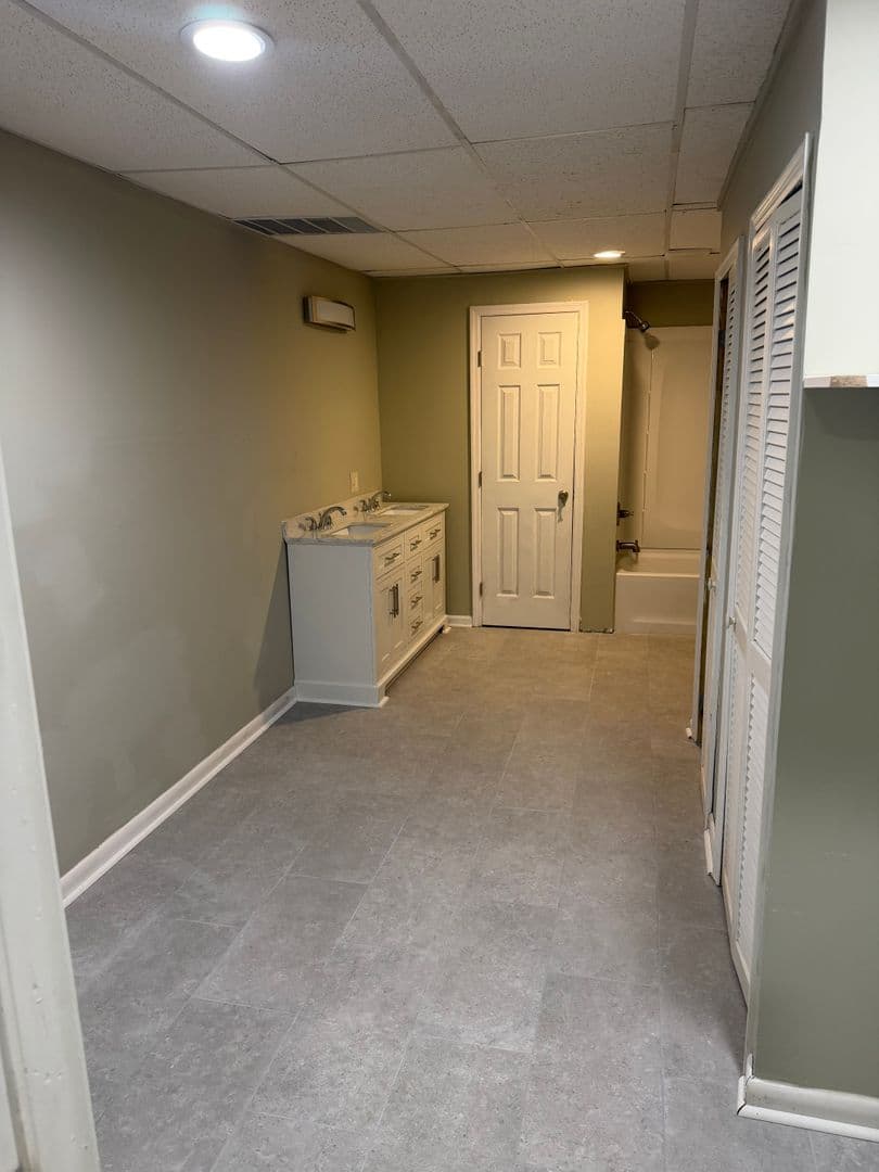 Columbus House: 4044 Norwood Drive