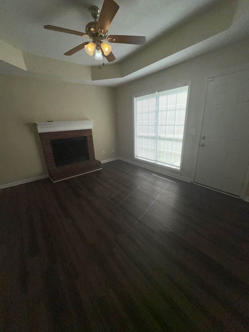 Columbus House: 6080 Creekside Drive