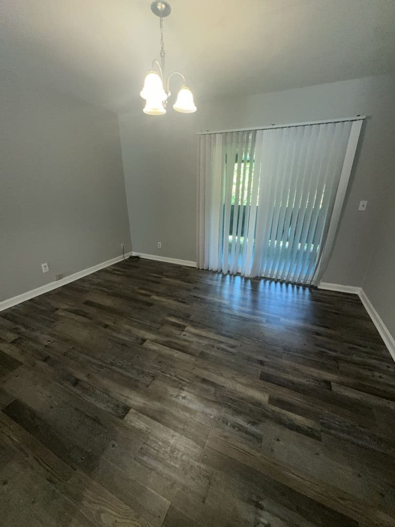 Columbus Apartment: 1520-18th Street