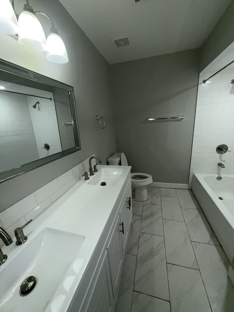 Columbus Apartment: 1520-18th Street