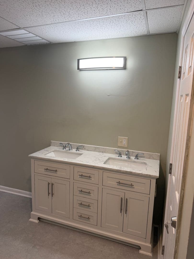 Columbus House: 4044 Norwood Drive