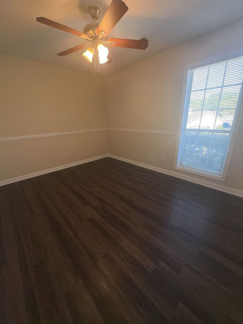 Columbus House: 6080 Creekside Drive