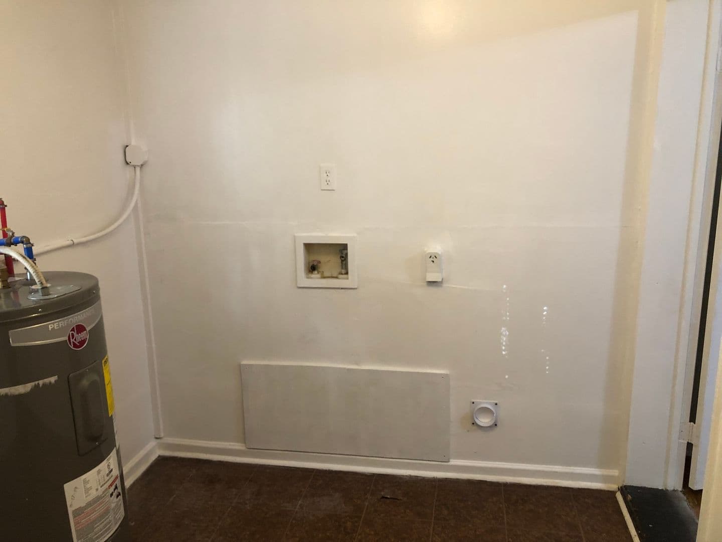 Columbus Apartment: 3126 Baker Circle