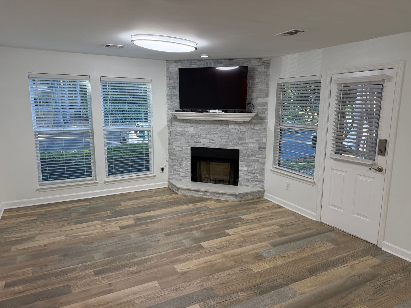 Fortson House: 333 Eastside Drive #7