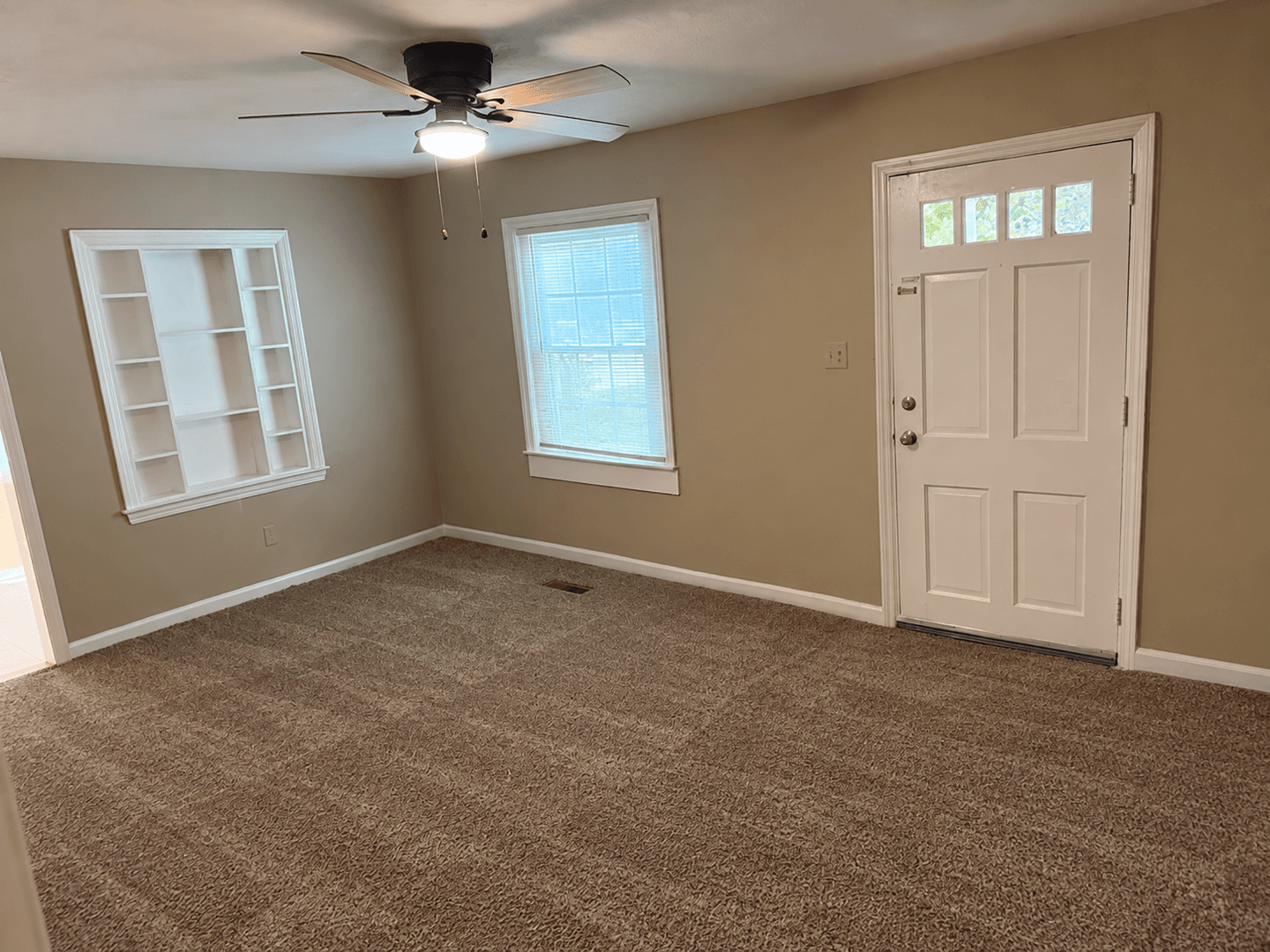 Columbus Apartment: 7 Lafayette Drive