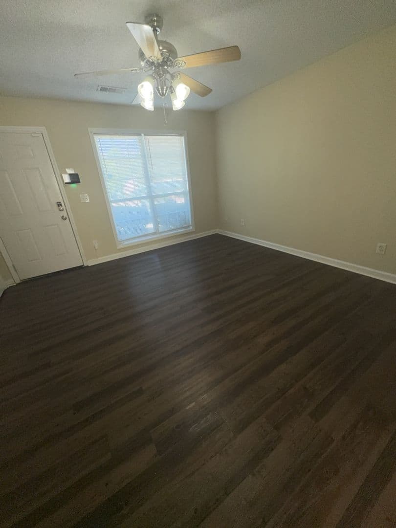 Columbus House: 6080 Creekside Drive