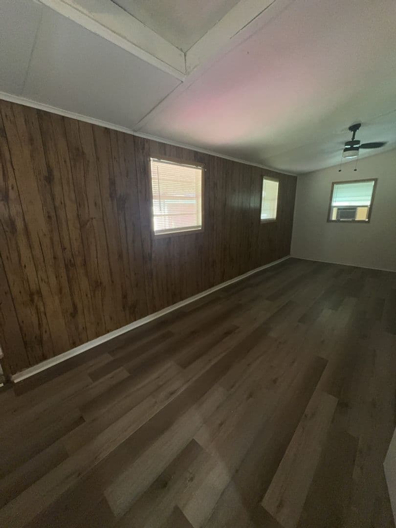Columbus House: 2119 Lamore Drive