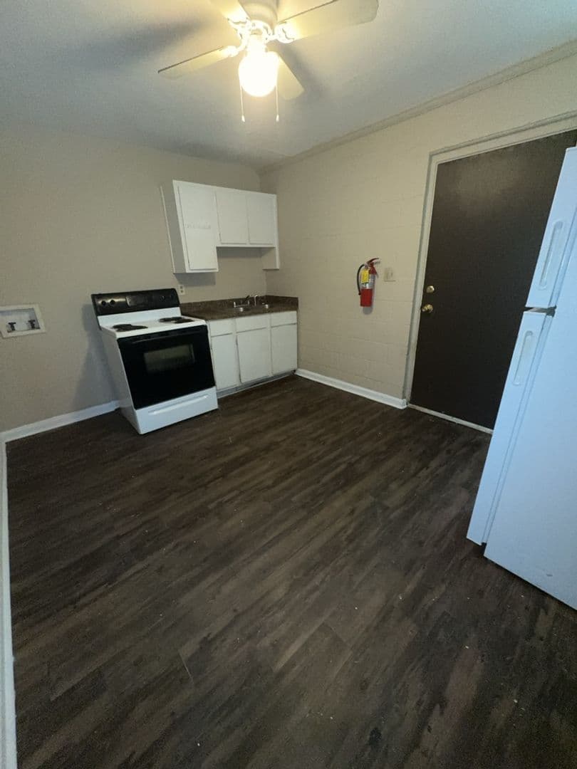 Columbus Apartment: 816-9th Street