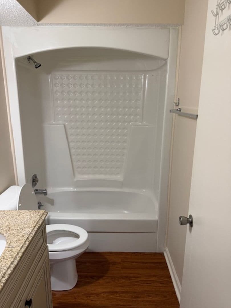 Columbus Apartment: 1423 17th Avenue