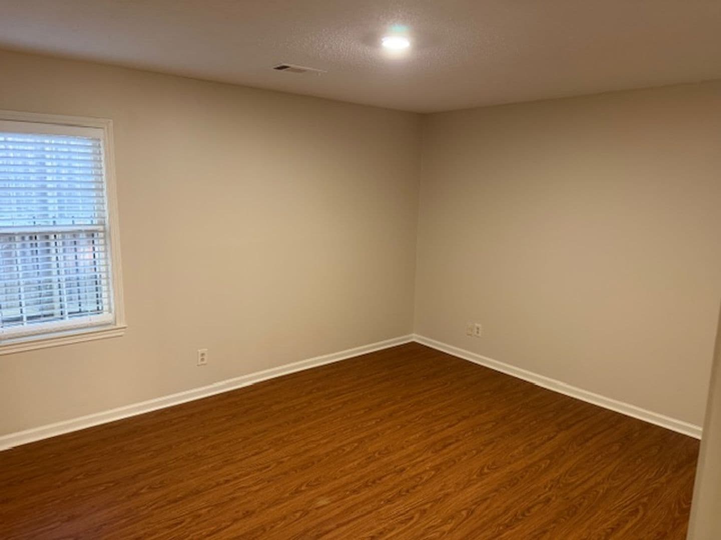 Columbus Apartment: 1423 17th Avenue