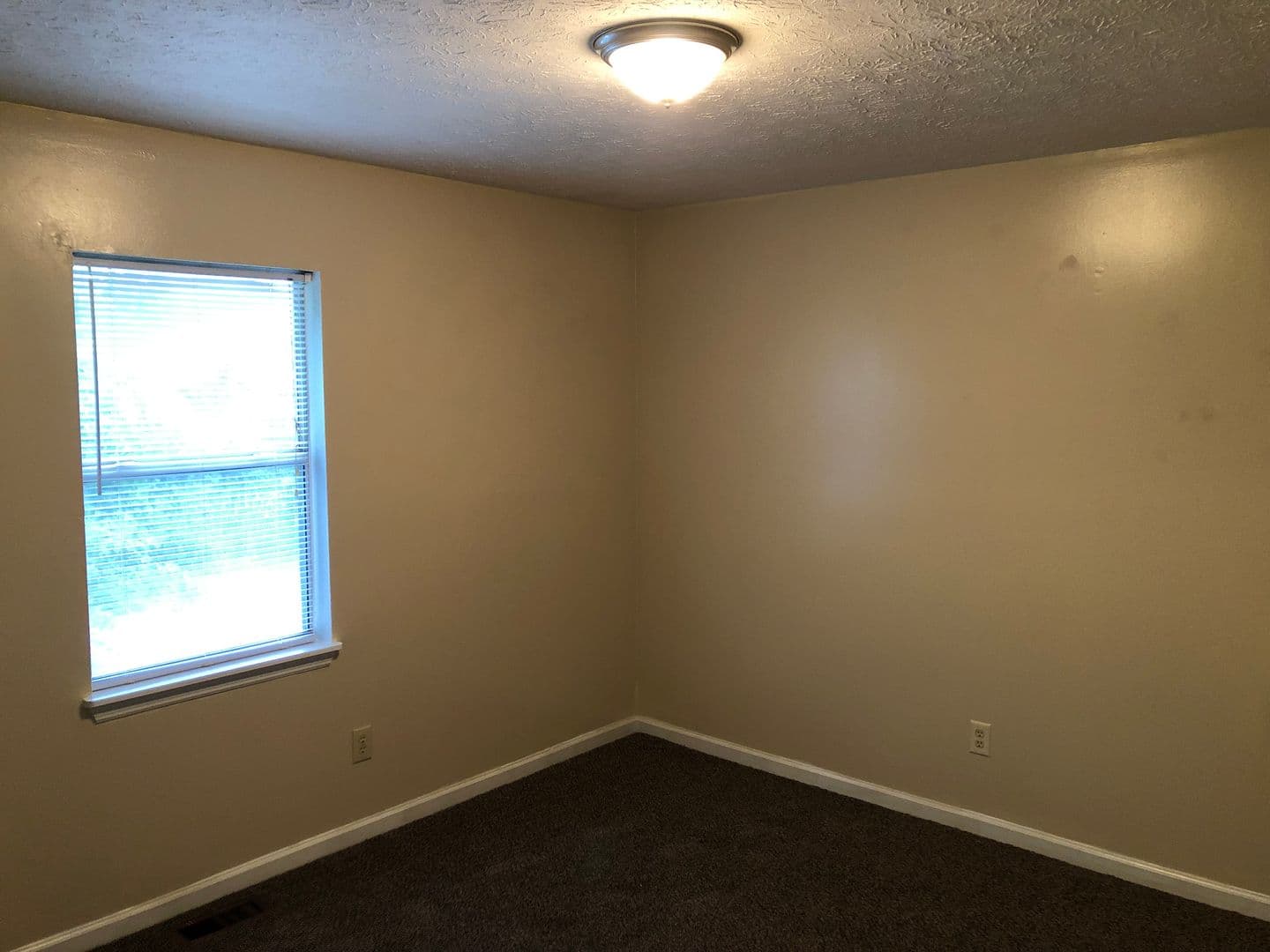 Columbus Apartment: 3251 13th Avenue