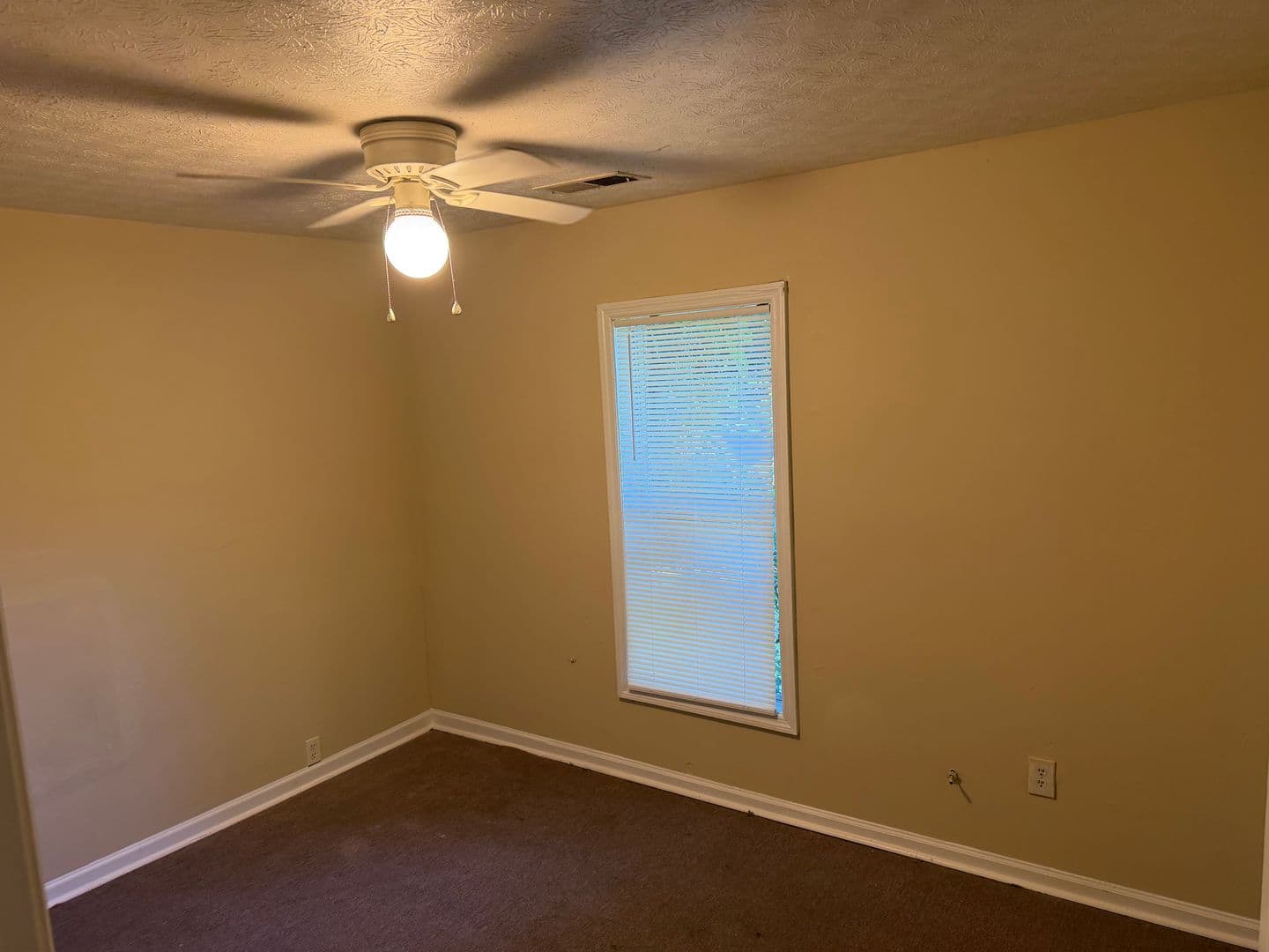 Columbus House: 938 Samson Avenue