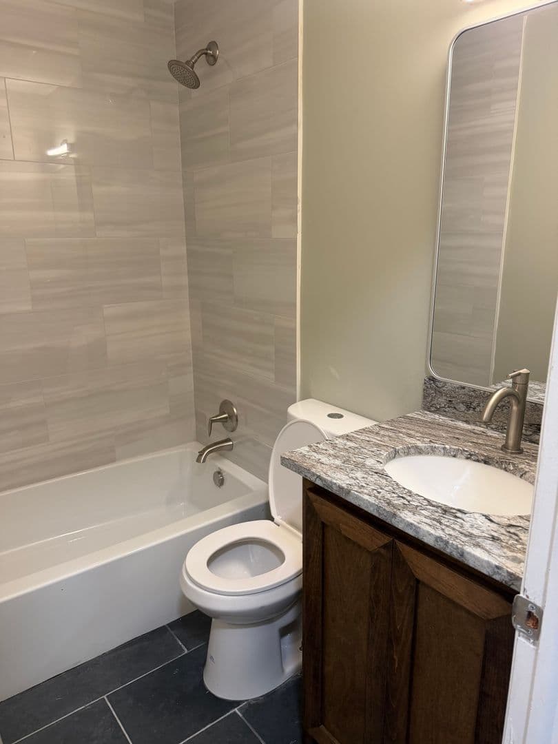 Columbus House: 4044 Norwood Drive