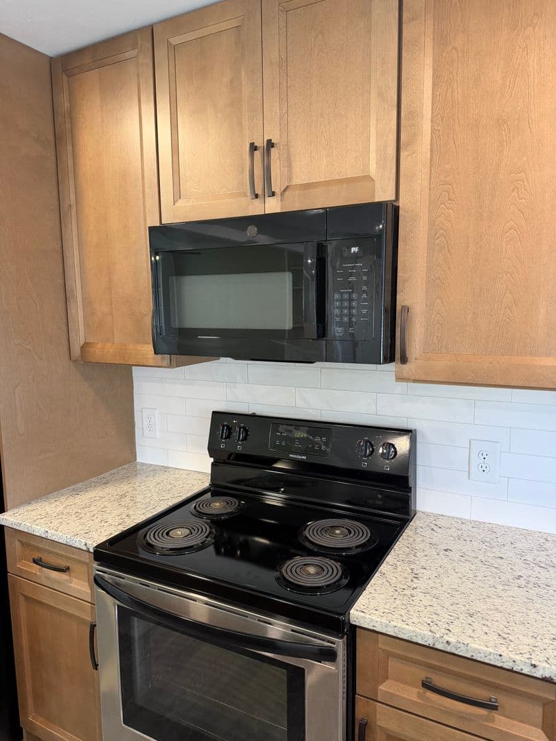 Columbus House: 4044 Norwood Drive