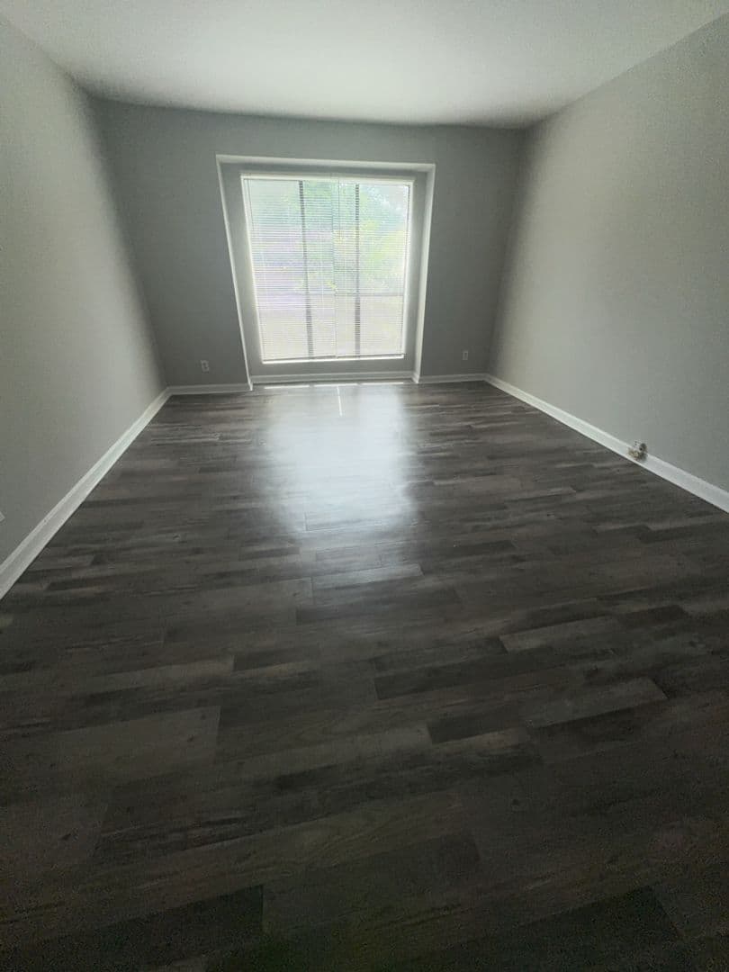 Columbus Apartment: 1520-18th Street