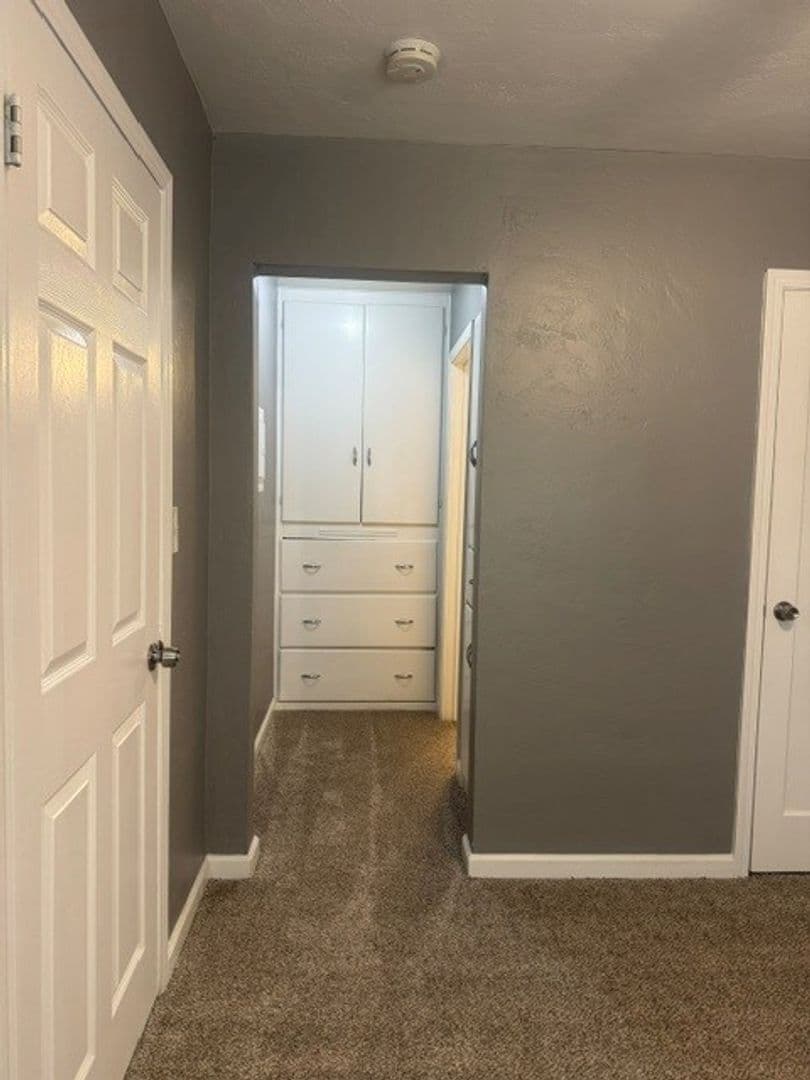 Modesto Apartment: 114 Fairview Avenue