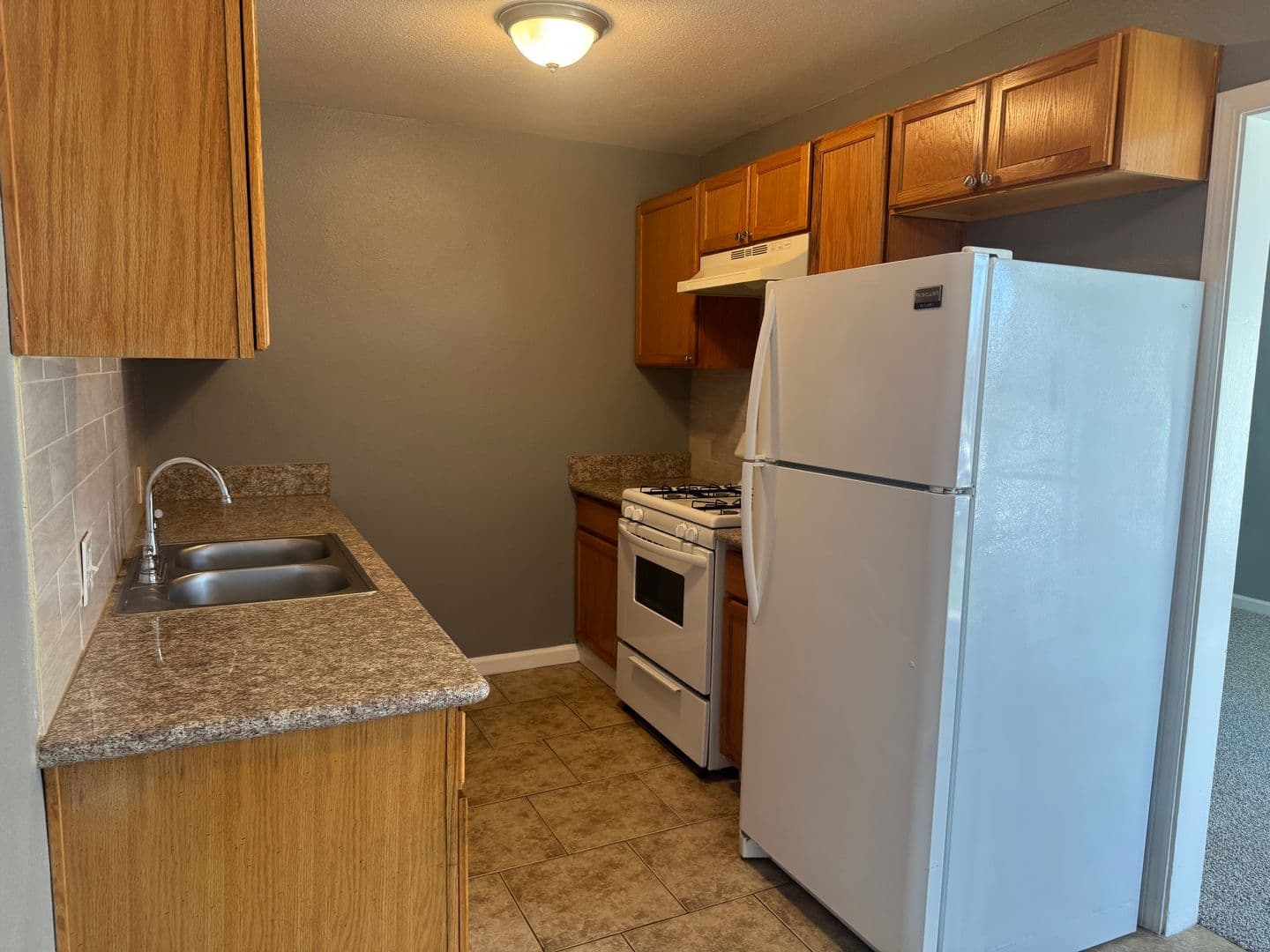 Modesto Apartment: Modesto