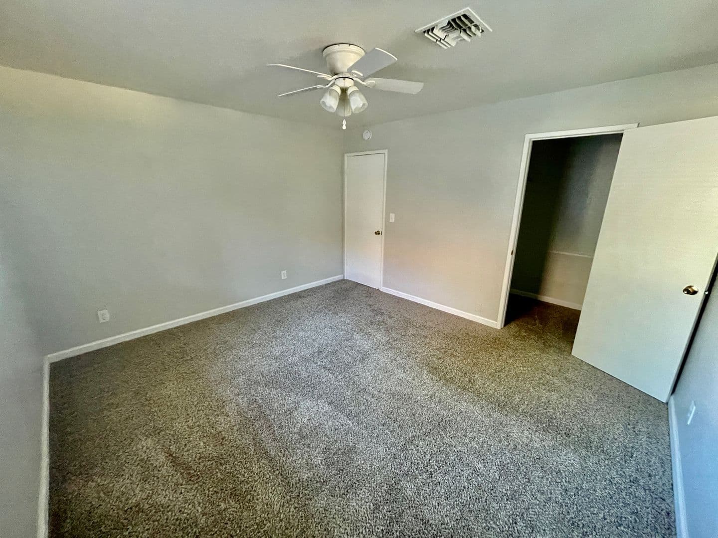 Modesto Apartment: 222 Corson Avenue