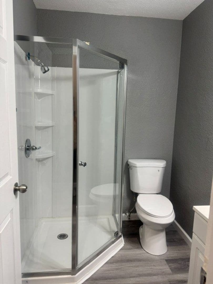 Modesto Apartment: 116 Fairview Avenue