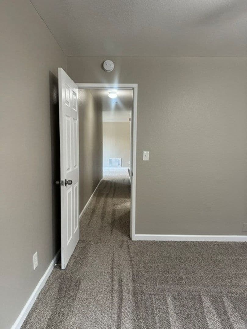 Modesto Apartment: Modesto