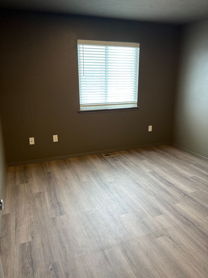 Veradale House: 14312 E 13th Ave
