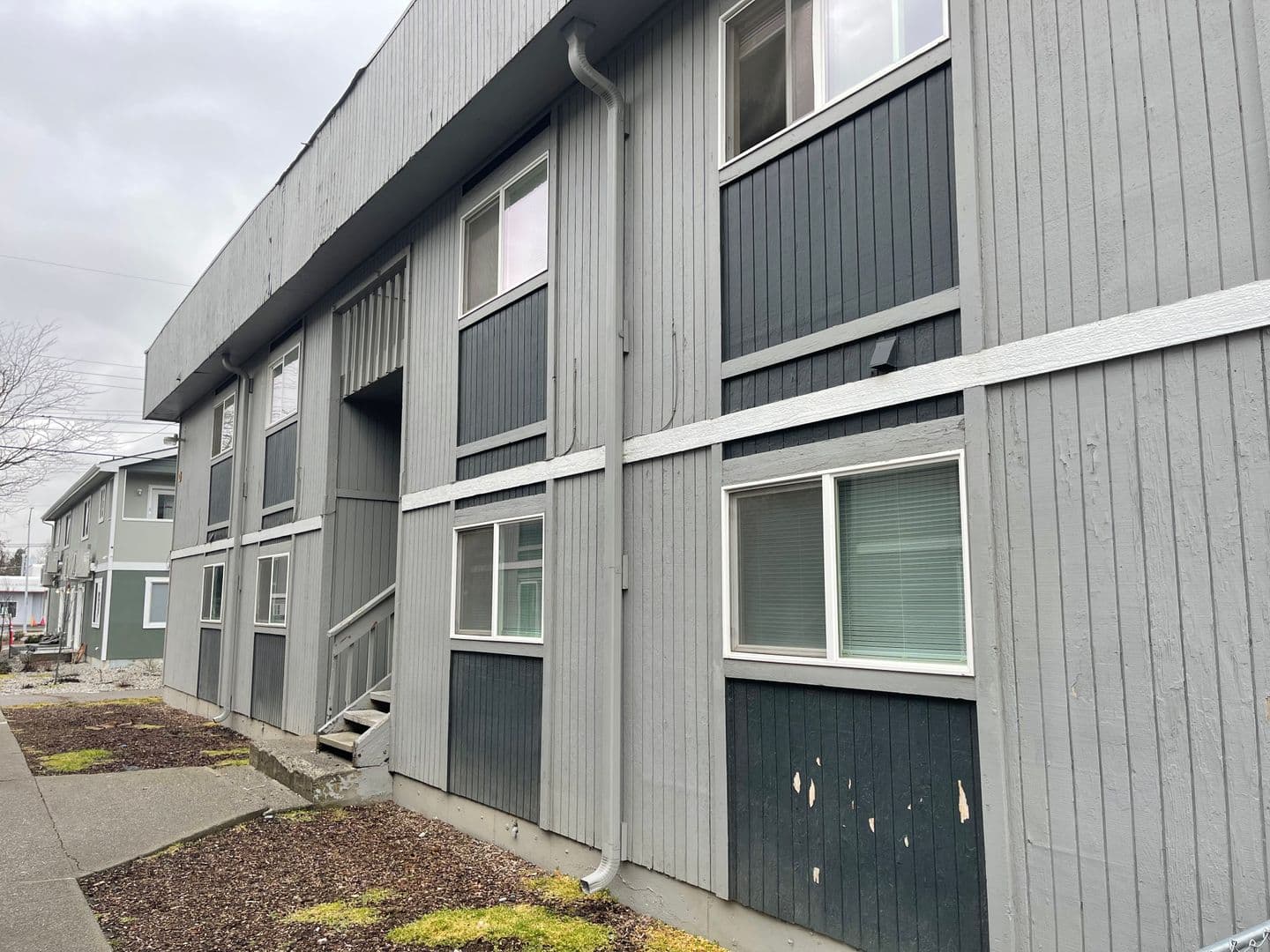 Spokane Apartment: 3001-3007 N Lee St.