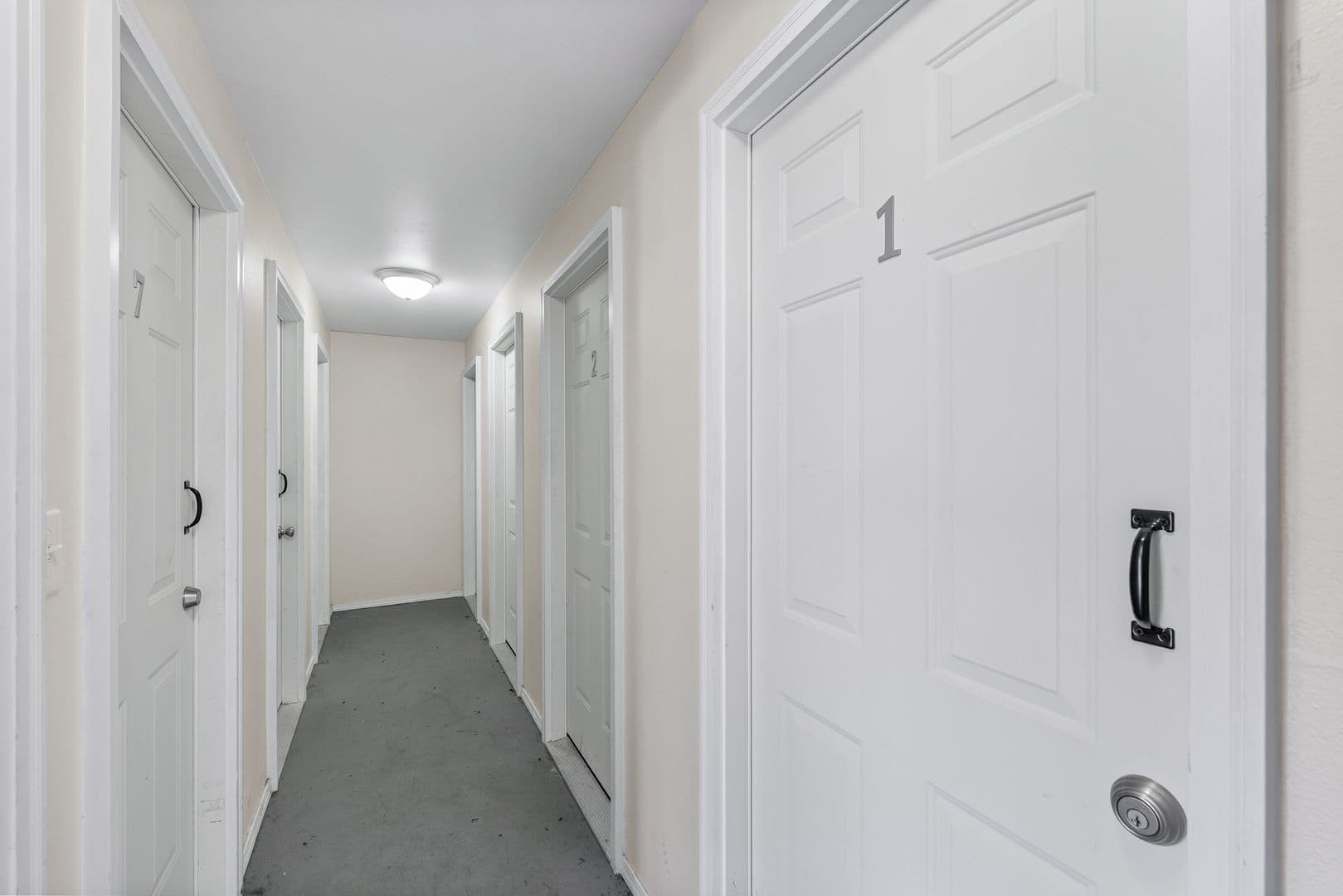 Spokane Apartment: 3125 E. Carlisle Ave