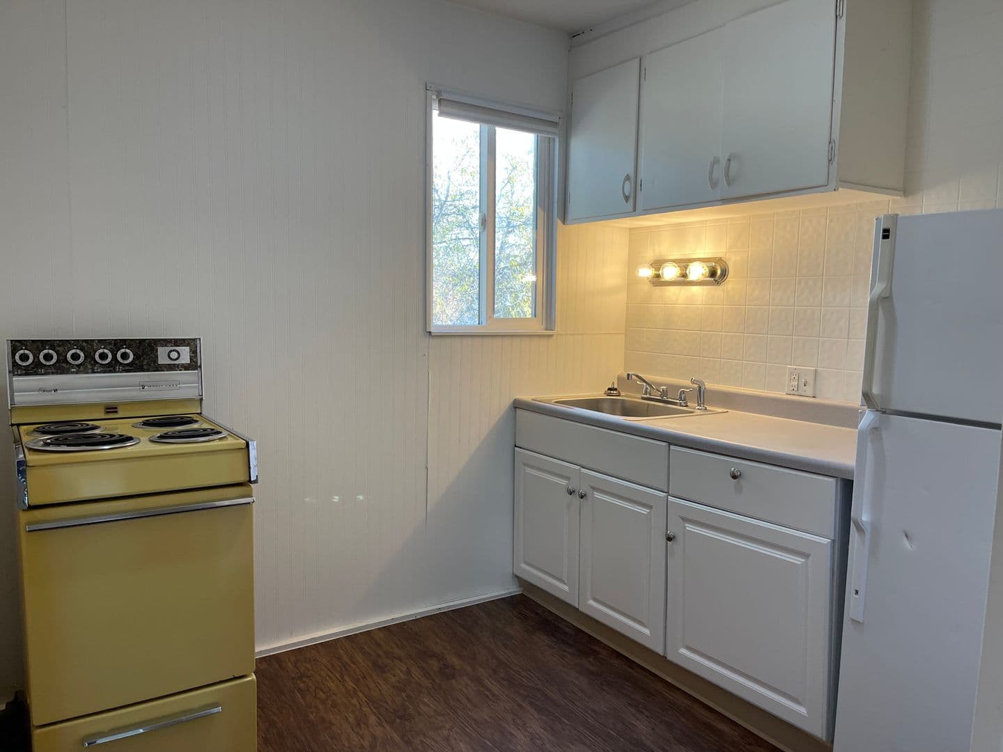 Spokane Apartment: 4812 N Lacey