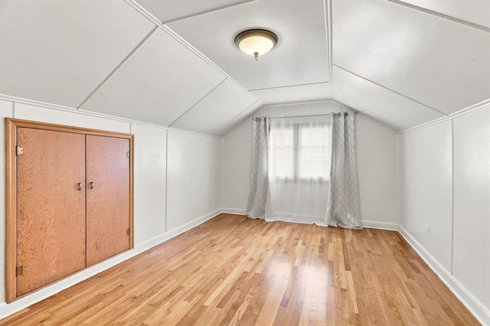Spokane House: 632 W 20th Ave