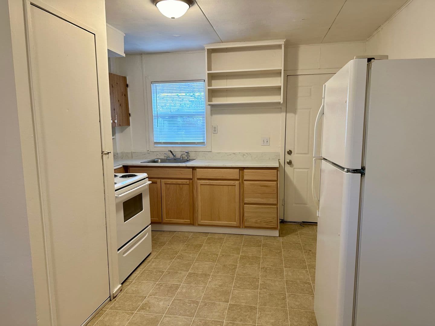 Spokane Apartment: 11302-11308 E. Portland Ave