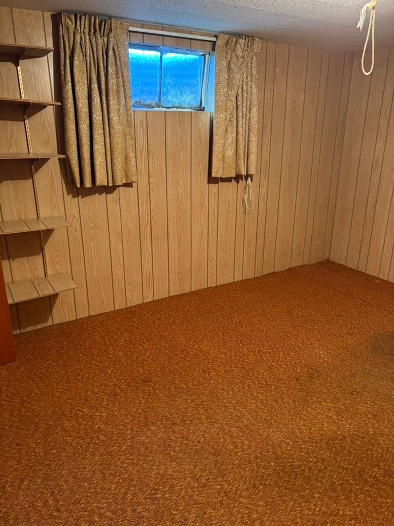 Spokane House: 7514 E Sinto Ave
