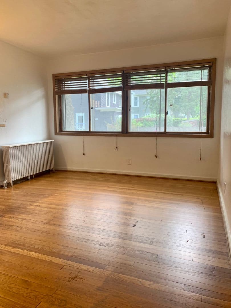 St Paul Apartment: 2176 Dayton Ave