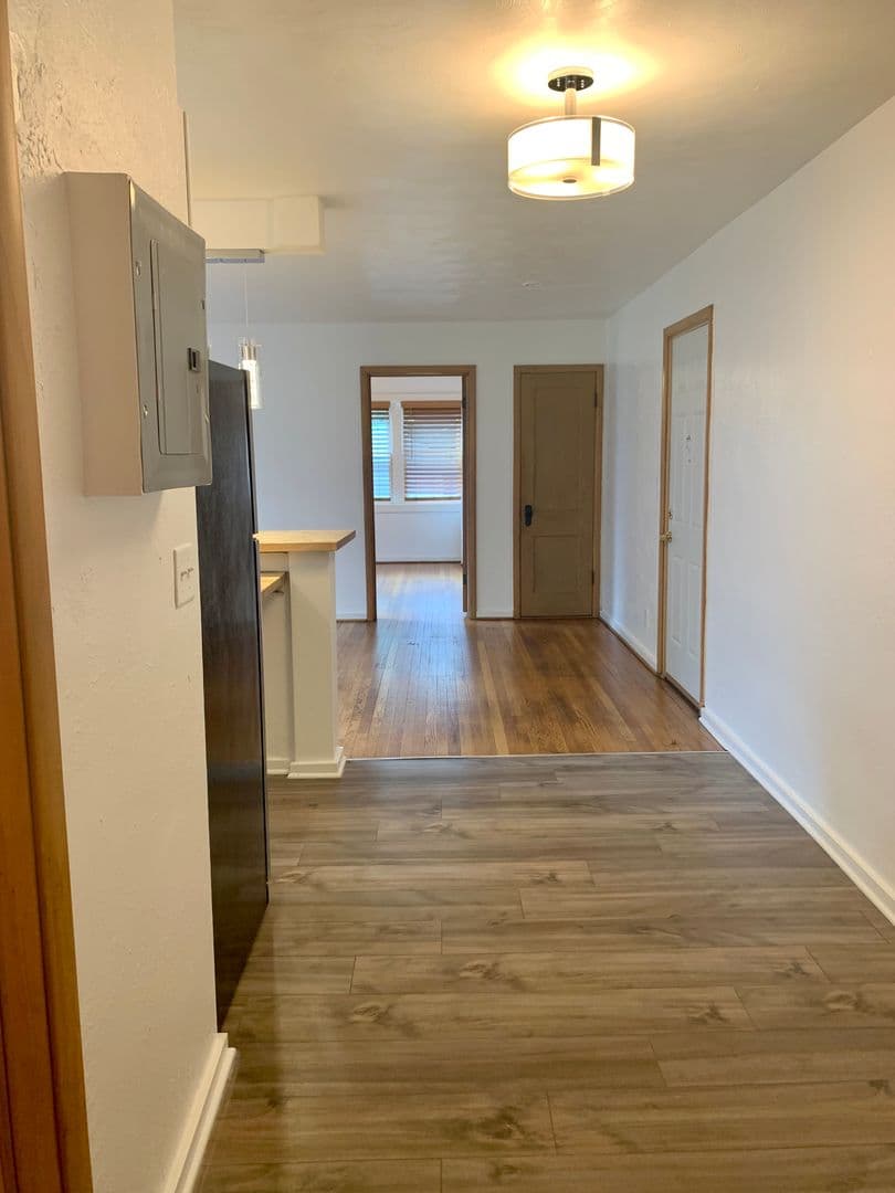 St Paul Apartment: 2176 Dayton Ave