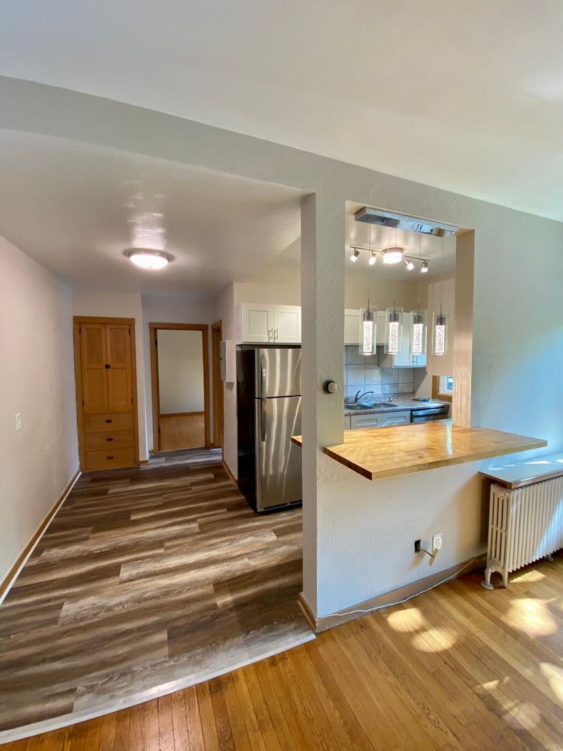 St Paul Apartment: 2176 Dayton Ave