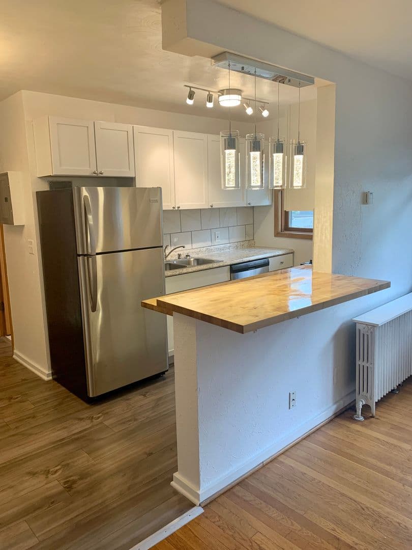 St Paul Apartment: 2176 Dayton Ave